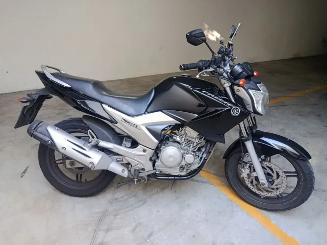 Fazer 250