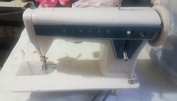 Máquina de costura Singer 660C