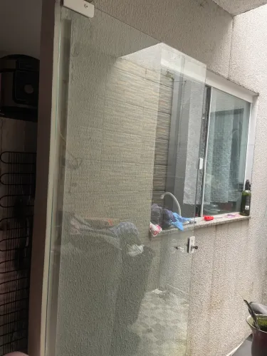 Vendo kit porta de vidro aceito crédito repassando taxa