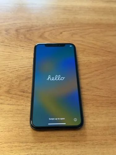 iPhone X 64GB Preto - Desbloqueado e Formatado | Com marcas de uso