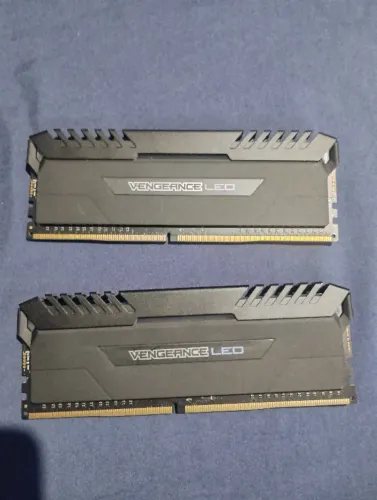 Memoria ram 16GB (2x8GB) DDR4