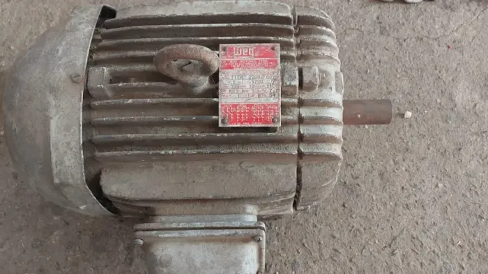 Motor de Indução Trifásico Weg Usado