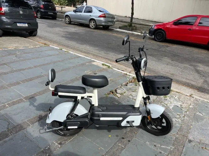 Bike elétrica 400w - ZUB M400 PAOPAO (Bateria 48V 20Ah ?Removível?)