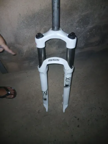 Suspensão santuor xcr 32 aro 29 (negócio o preço)