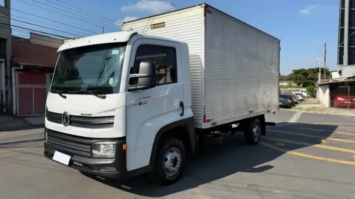 Vw delivery express baú seco 2019