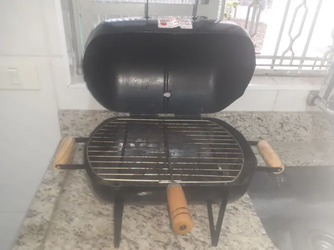 Churrasqueira simples portátil 