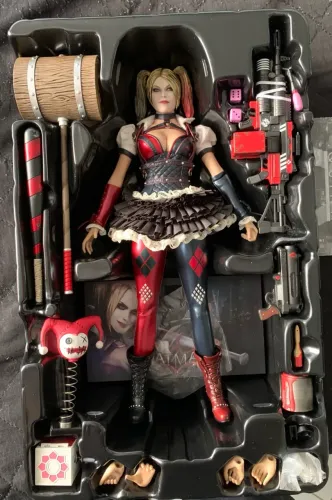 Harley Quinn ? Arkham Knight | Hot Toys