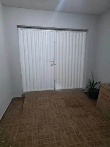Portão de aço