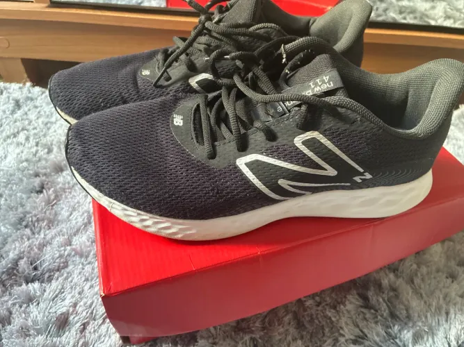 Tenis New balance 411