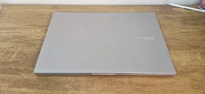 Notebook Samsung Book 20