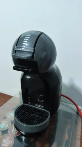 Máquina de café Doce Gusto
