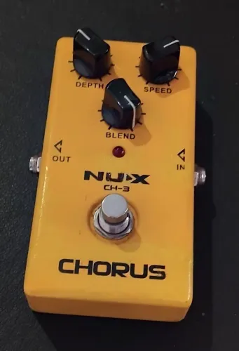 PEDAL NUX CHORUS GUITARRA LULU SANTOS OPORTUNIDADE