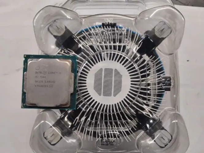 Processador Intel Core i5-7500 - Desempenho Confiável - LGA1151