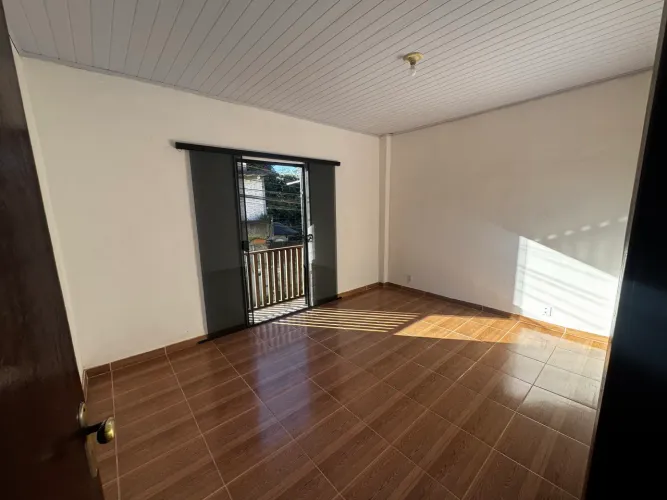 Kitnet 40m² com 1 Quarto, Sala, Cozinha e Banheiro - Aluguel