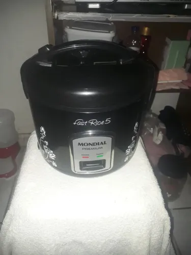 Panela elétrica Mondial