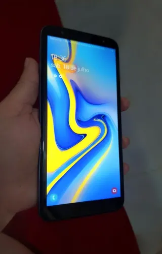 Samsung J6+ com biometria digital ( Negocivel )