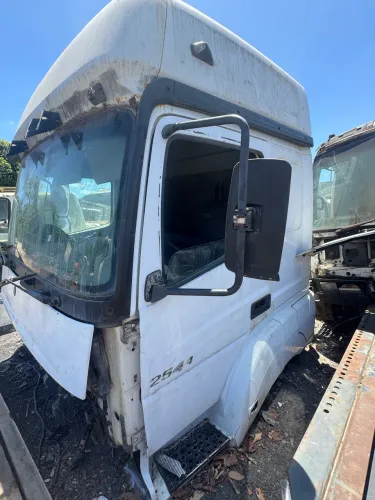 Cabine axor Mercedes 2011