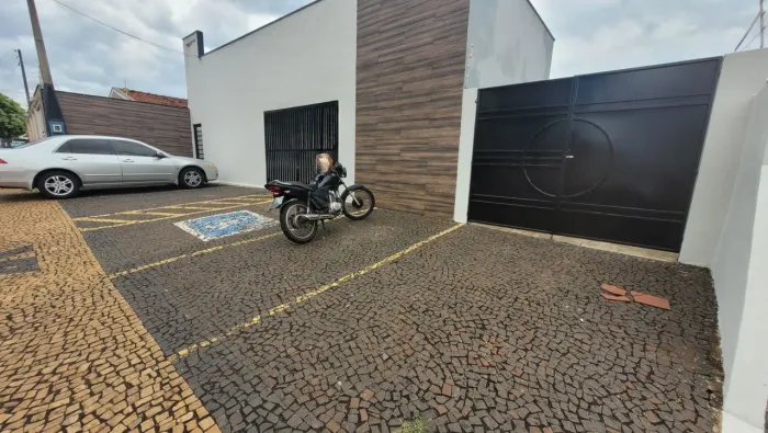 Casa para alugar, 124 m² por R$ 3.955,00 - Vila Amorim - Americana/SP
