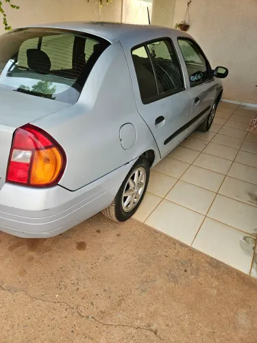 Renault Clio RT/ Privil. 1.0/1.0 Hi-power 16V 5P 2002