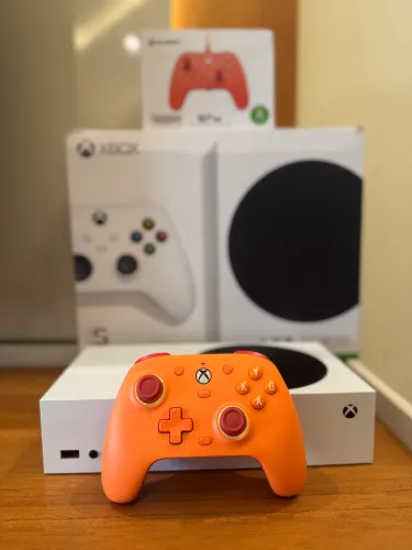 Xbox Series S 512 Gb - Com Caixa e Controle Game Sir