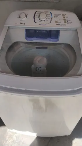 Eletrolux 16kg bem nova