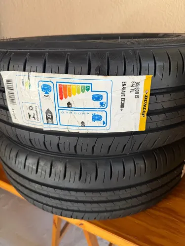 Pneus Dunlop 185/60/15 DESAPEGO