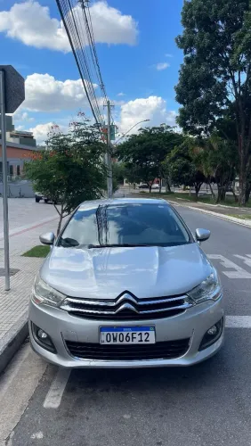 Citroen C4 Lounge Exclusive 1.6 Turbo 4P Aut. 2014