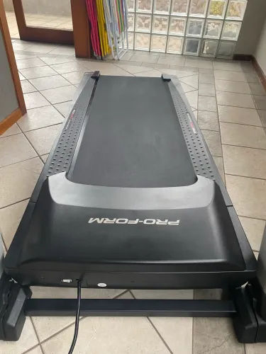 Esteira Ergométrica ProForm Premier 500 Elétrica Dobrável - 110V