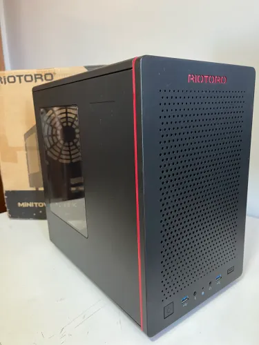 Gabinete Gamer ITX Riotoro CR280 - (todo em metal)