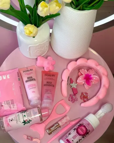 Kit todo rosa para presente(ar-se)