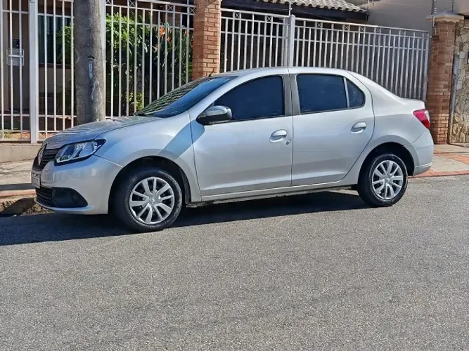 Carro para locação.