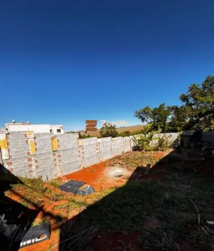 TERRENO NO COLINA VERDE - ACEITA FINANCIAMENTO