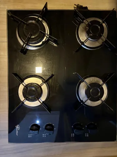 Cooktop a Gás 4 Bocas Fischer Fit Line Trempe Esmaltada Aramado