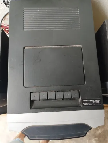 Mini system,funcionando ,bem  rádio, toca fita,carrocel par cd