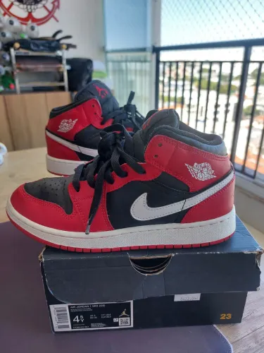 Tênis infantil Nike Jordan 1 N°35 Original ( Usado em ótimo estado )