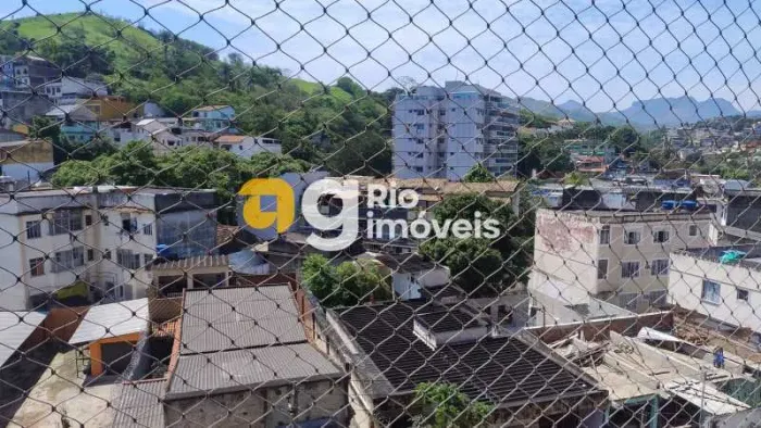 Apartamento : Padrão / Residencial / Vila Valqueire
