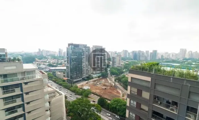 Apartamento Cobertura à Venda em São Paulo-SP