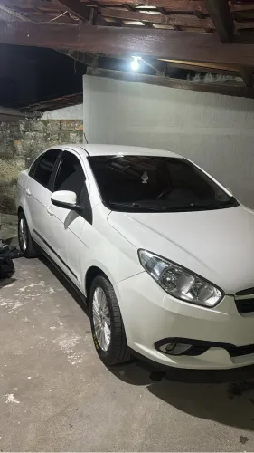 Fiat Grand Siena Essence 1.6 Flex 16V 2015