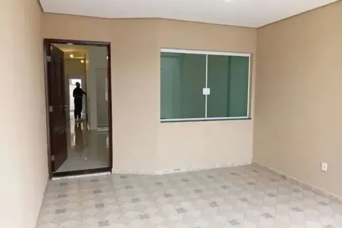 AM91-CASA A VENDA NO CABULA