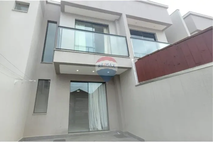 VENDE SOBRADO NOVO - ALTO SÃO BENTO