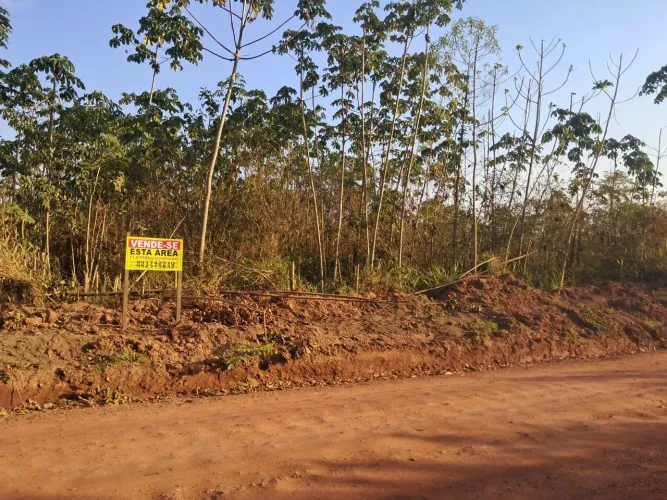 Vendo terreno, estrada 7 p/ Aramanaí, esta Documentado, em belterra