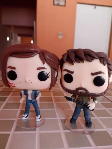 Joel e Ellie Funko Biscuit