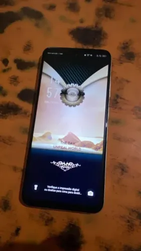 Celular Infinix Smart 9 seminovo 128 gigas 