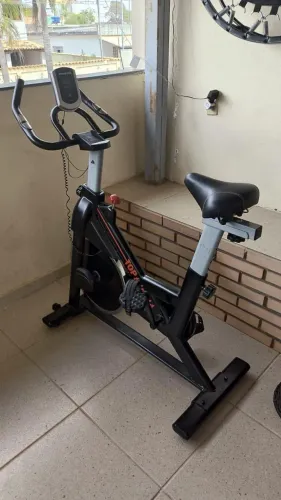 Bicicleta ergométrica profissional 
