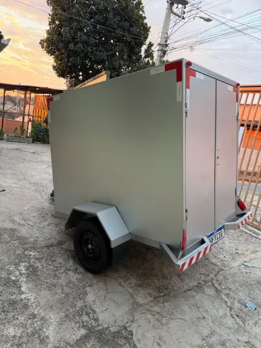 Carretinha baú