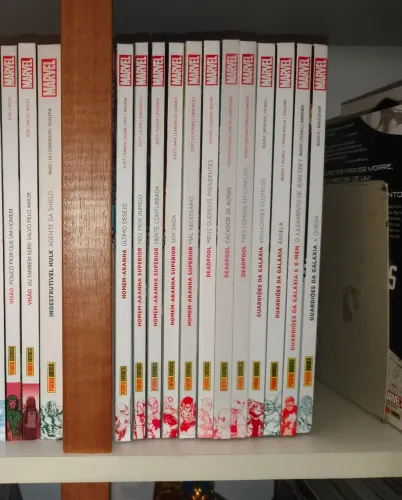 Lote Coleção Nova Marvel, vários titulos 26 total