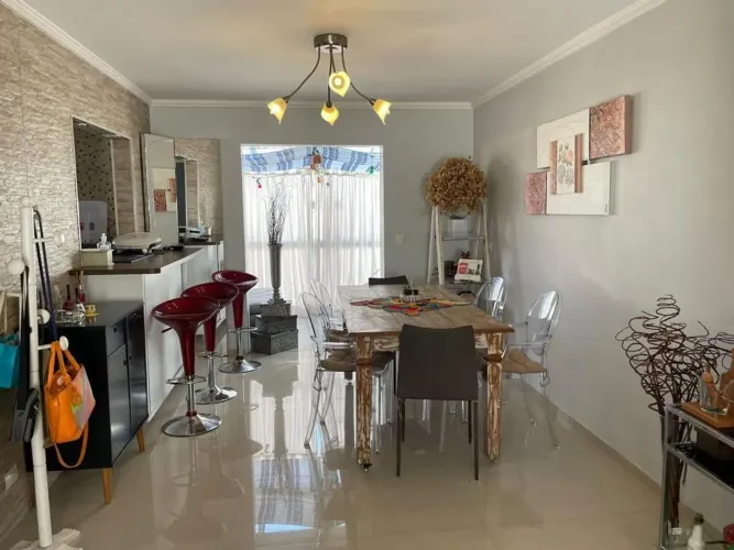 Sobrado à venda em São Paulo-SP, Planalto Paulista: 3 quartos, 1 suíte, 2 salas, 5 banheir