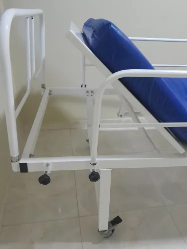 Cama hospitalar com colchão pneumático