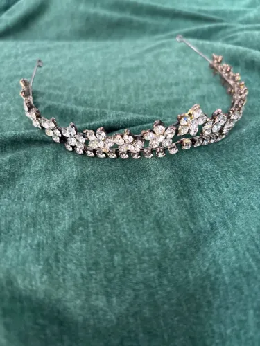Tiara estilo princesa noivinha