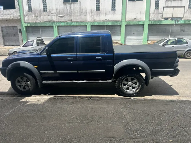 Mitsubishi L200 Sport HPE 2.5 4X4 CD DTI Dies. Mec. 2005